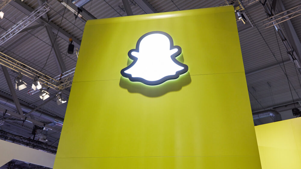 Logo di Snapchat con grafica musicale