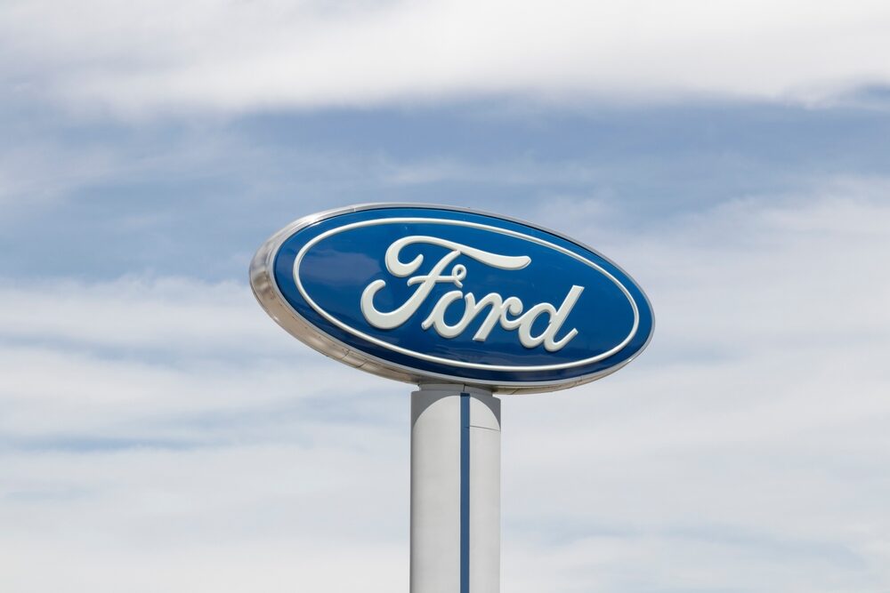 Veicolo elettrico Ford con Apple Maps