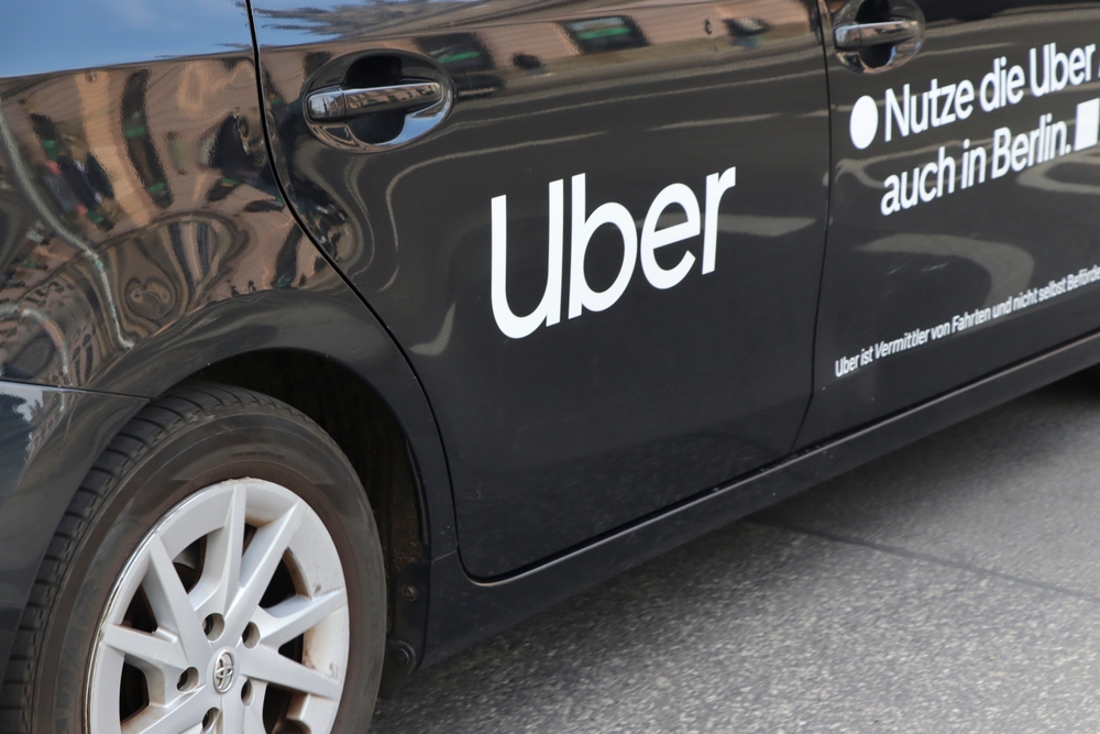Scontro tra Uber e Waymo sui robotaxi