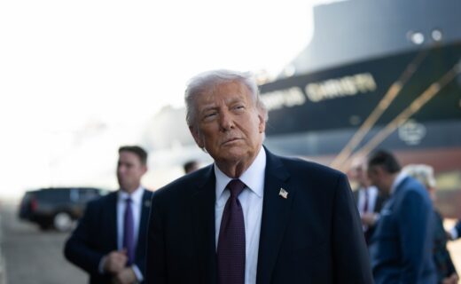 Donald Trump pubblica un meme su Giorgia Meloni