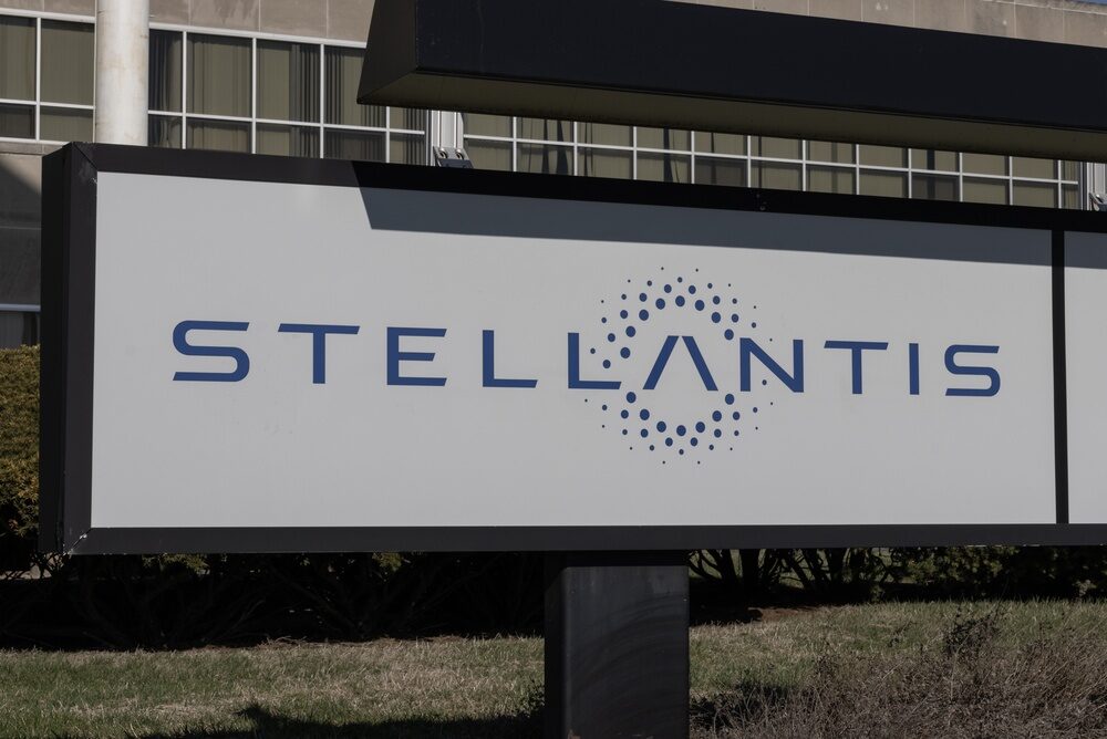 Logo Stellantis