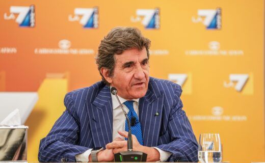 Urbano Cairo durante la presentazione dei palinsesti di La7