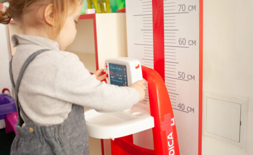 Pediatric Simulation Games a Latina