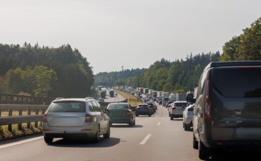 Traffico intenso in Italia durante l'estate